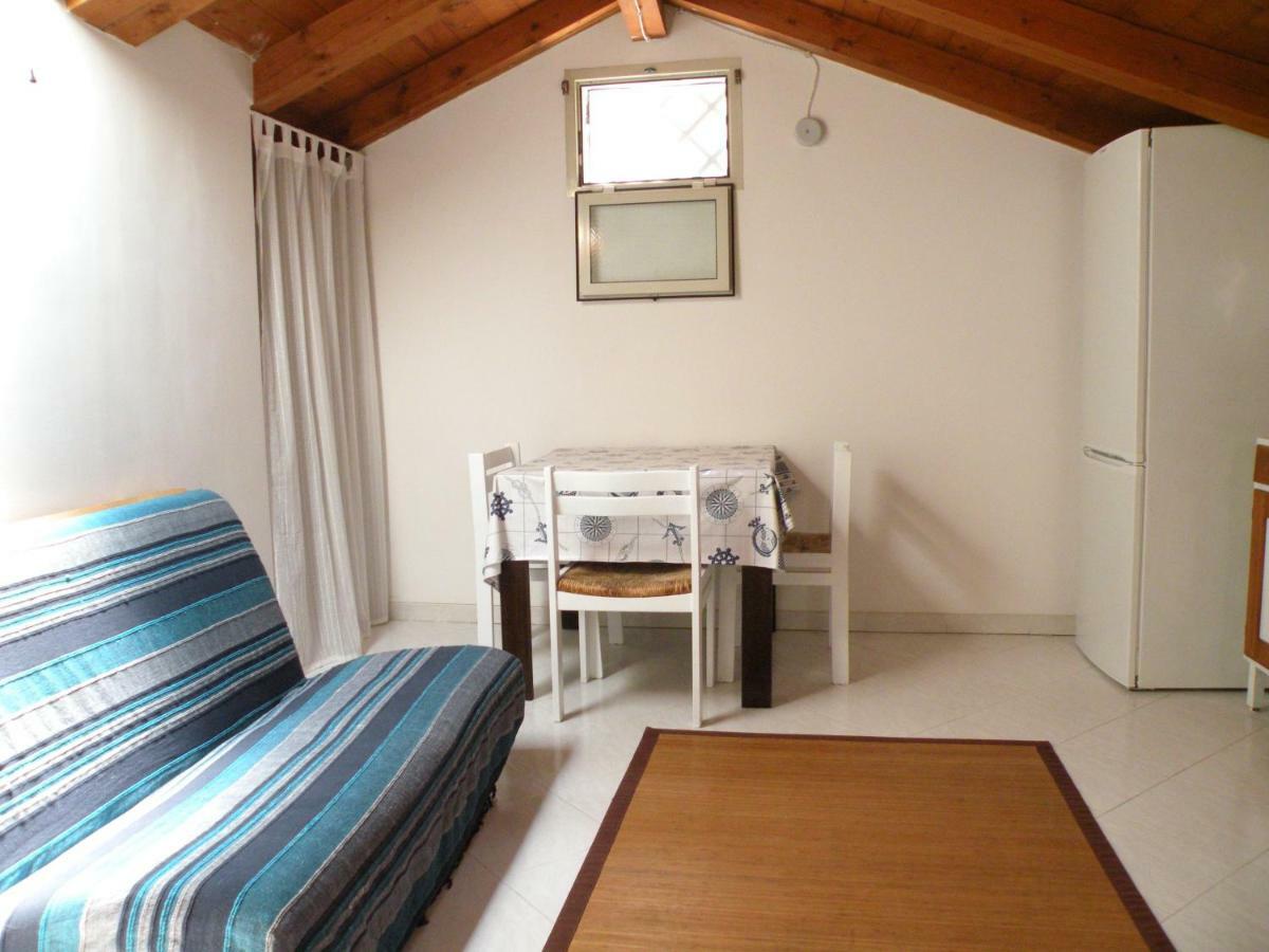 Deliziosa Mansarda Nel Quartiere Marina - Cagliari Q8577 Apartment Exterior photo